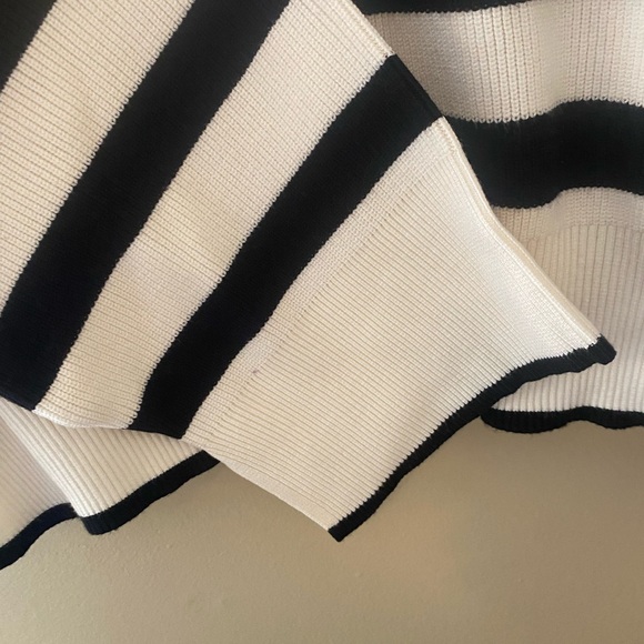 Dynamite oversized striped sweater - Picture 4 of 6